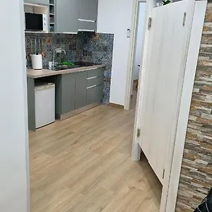 Apartamento Domus, Nápoles